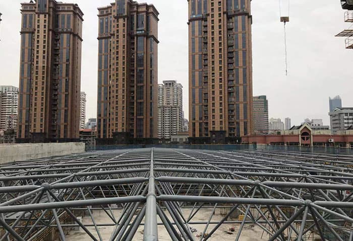 广安螺栓球网架结构